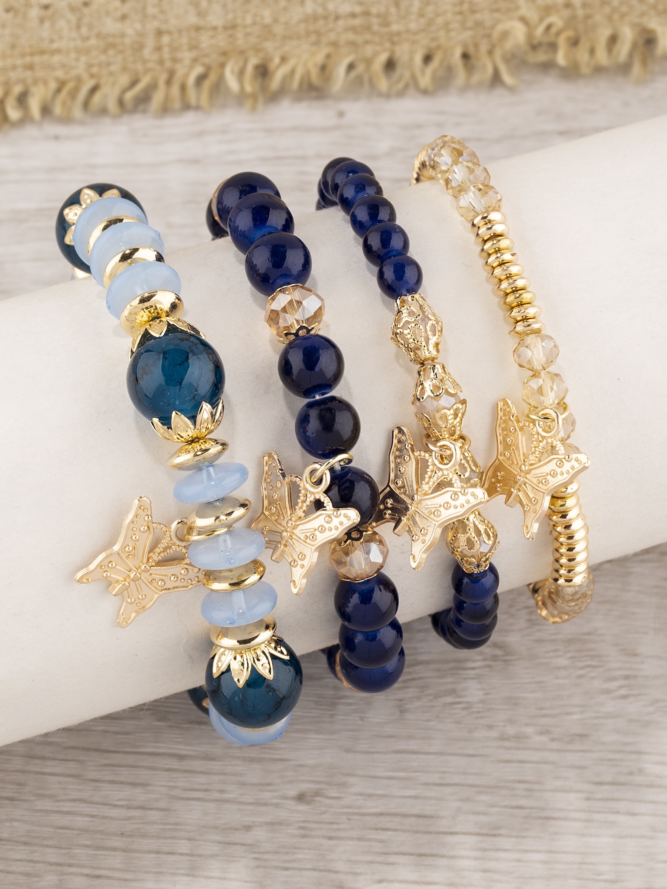 4pcs Butterfly Charm Beaded Bracelet